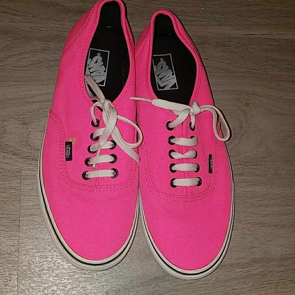 Pink sneaker for men